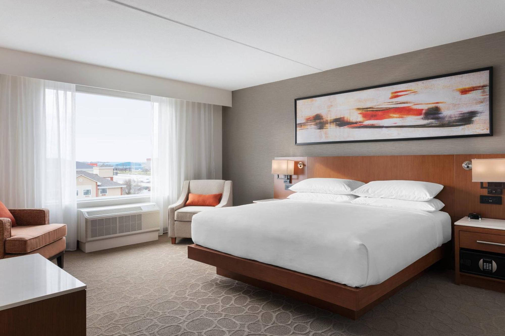 Delta Hotels By Marriott Indianapolis Airport Exterior photo